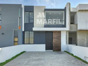 📍Venta de Casa de 3 Recámaras en el Fracc Mina de Peña en V de A Colima