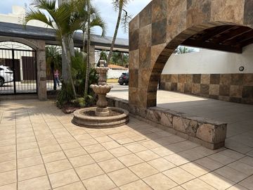 Casa en venta en Bugambilias, Zapopan