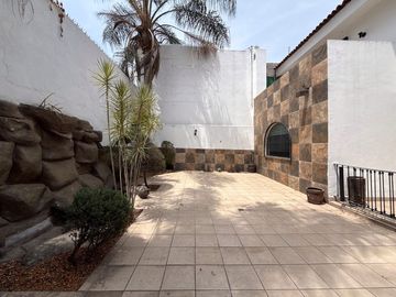 Casa en venta en Bugambilias, Zapopan