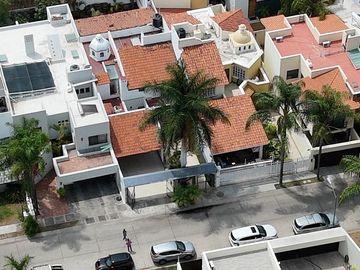 Casa en venta en Bugambilias, Zapopan