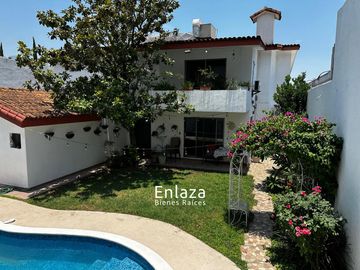 Casa en Venta en  Colonial de la Sierra
