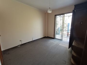 AMPLIO DEPARTAMENTO EN VENTA EN DIAGONAL FRENTE A PLAZA PERÚ