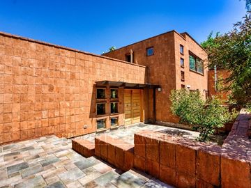 Premio Arquitectura Fdo. Castillo Velasco. La Reina Alta.