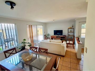 Cómoda casa en venta en Pedro Fontova