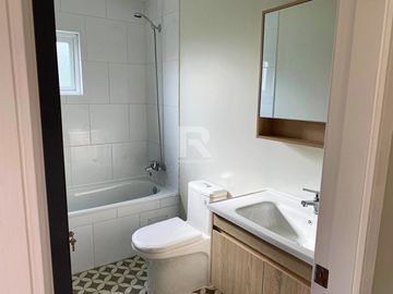 CASA EN PARQUE IVIAN. DENTRO NUEVO PLAN REGULADOR