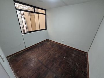 VENDO CASA EN CERCADO DE LIMA
