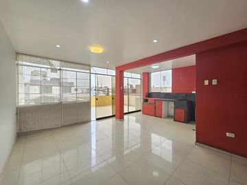 VENDO CASA EN CERCADO DE LIMA