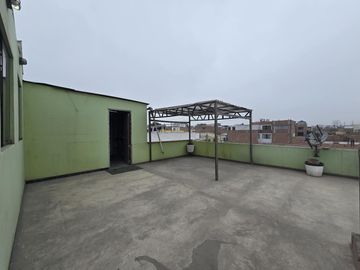 VENDO CASA EN CERCADO DE LIMA