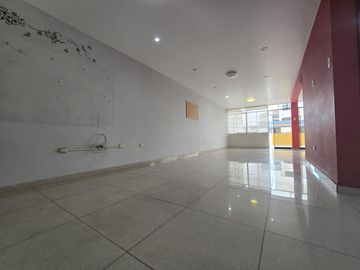 VENDO CASA EN CERCADO DE LIMA