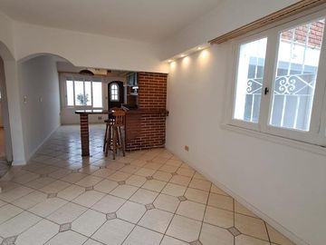 VENTA Chalet en PH 4 ambientes con garaje y patio en Parque Luro, Mar del Plata