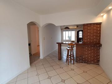 VENTA Chalet en PH 4 ambientes con garaje y patio en Parque Luro, Mar del Plata