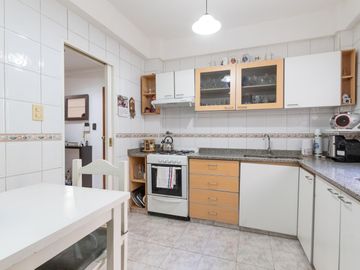 Duplex  en venta con terraza y parrilla- Barracas