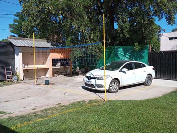 Casa en venta - 4 Dormitorios 3 Baños - 9 de Abril