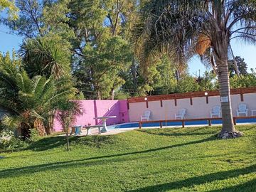 Casa en venta - 4 Dormitorios 3 Baños - 9 de Abril