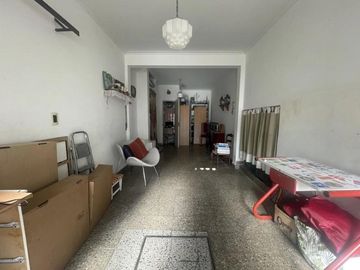 Casa en venta - 3 Dormitorios 2 Baños 2 Cocheras - La Plata