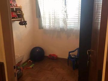 Casa en venta - 3 Dormitorios 2 Baños 2 Cocheras - La Plata