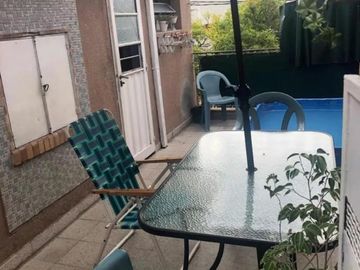 Casa en venta - 3 Dormitorios 2 Baños 2 Cocheras - La Plata