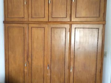 Casa en venta - 3 Dormitorios 2 Baños 2 Cocheras - La Plata