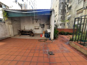 PH con terraza a reciclar en Palermo
