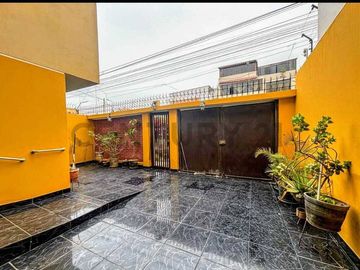 Venta de Departamento 1er Piso. La Perla-Callao