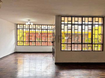 Venta de Departamento 1er Piso. La Perla-Callao