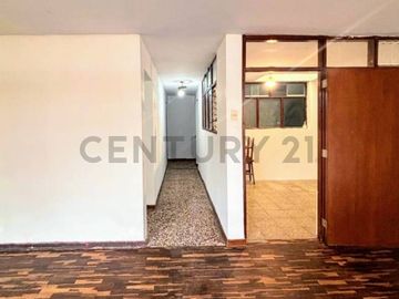 Venta de Departamento 1er Piso. La Perla-Callao