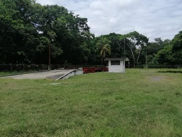 Terreno de 174 has bien ubicado