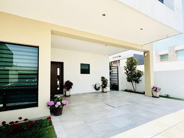 Casa en Venta en Villas La Joya con Rec Planta Baja
