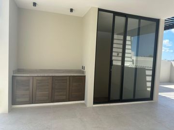 Casa en Venta en Río Residencial, Cancún – 3 Recámaras, Cocina de Lujo y Amenidades Exclusivas