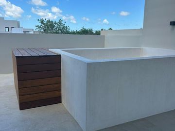 Casa en Venta en Río Residencial, Cancún – 3 Recámaras, Cocina de Lujo y Amenidades Exclusivas