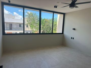 Casa en Venta en Río Residencial, Cancún – 3 Recámaras, Cocina de Lujo y Amenidades Exclusivas