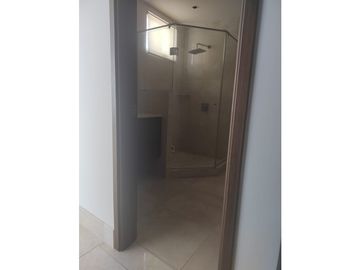 SEA CONFIABLE VENDE APARTAMENTO PH GREEN GARDEN SANTA MARIA
