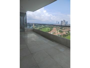 SEA CONFIABLE VENDE APARTAMENTO PH GREEN GARDEN SANTA MARIA