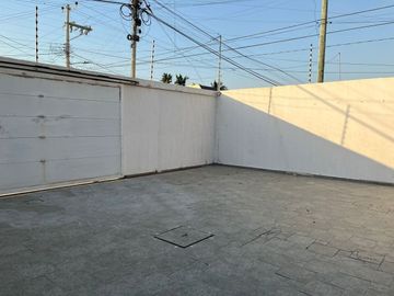 CASA EN RENTA O VENTA EN FRACC MALIBRAN