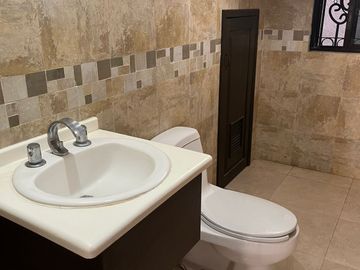 CASA EN RENTA O VENTA EN FRACC MALIBRAN