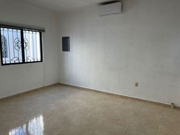 CASA EN RENTA O VENTA EN FRACC MALIBRAN