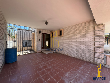 CASA EN SAN FELIPE CON SÓTANO