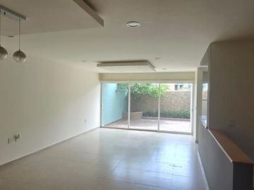 CASA INTELIGENTE (domótica) CAÑADAS DEL LAGO con roof