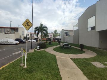 Vendo Hermosa Y Confortable Casa De 2 Plantas Conjunto Residencial Alondra Ciudad Country Jamundí