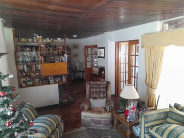 Casa en venta en LA REINA