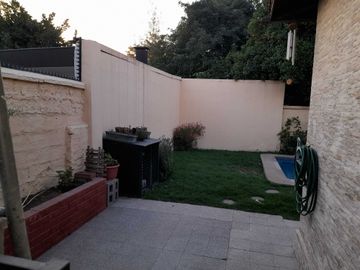 Casa en venta en LA REINA