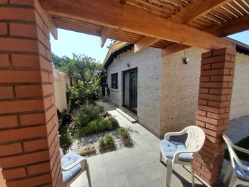Casa en venta en LA REINA