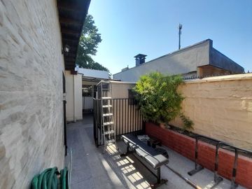 Casa en venta en LA REINA