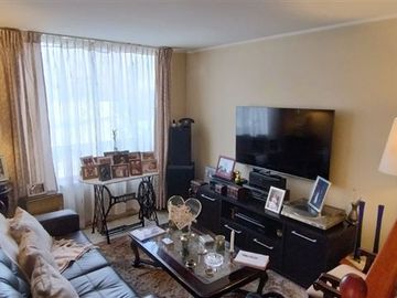 Casa en Venta en Avda. Cuatro Poniente con Avda, Cristo Redentor, Maipu.