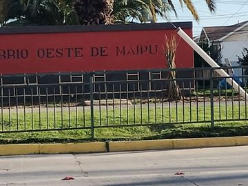 Casa en Venta en Avda. Cuatro Poniente con Avda, Cristo Redentor, Maipu.