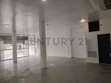 VENTA CASA RENTERA DE DOS PLANTAS, UBICADA EN DURÁN COOP. LAS TERRAZAS. AleL