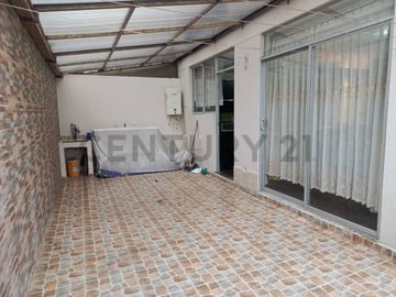 CASA DE VENTA EN CONJUNTO PRIVADO SECTOR SAN GABRIEL
