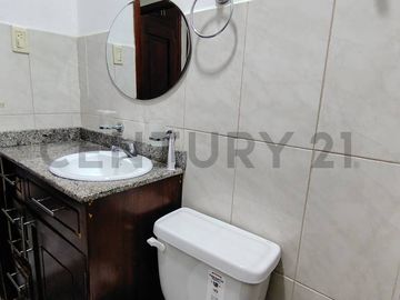 Casa en venta en Portoviejo en muy buen estado