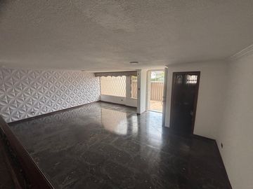 Casa en La Kennedy