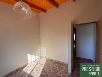 Casa en venta de 2 dormitorios c/ cochera en Los Horneros